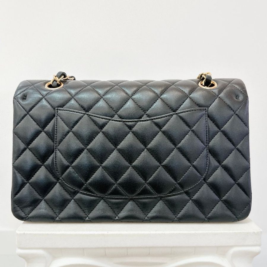 CHANEL黑羊皮菱格金鍊COCO 25cm-1