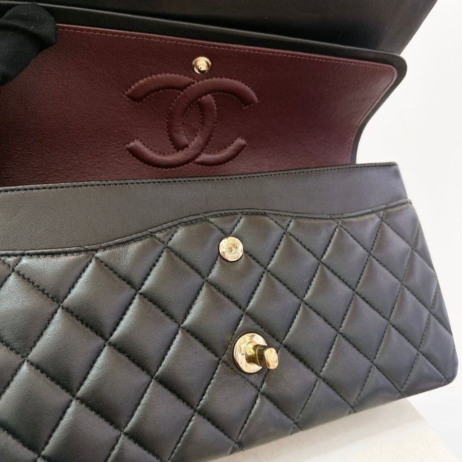 CHANEL黑羊皮菱格金鍊COCO 25cm-13