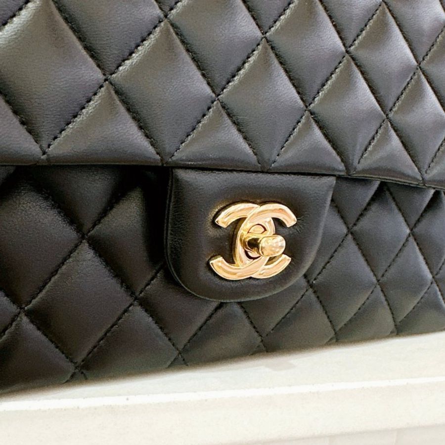 CHANEL黑羊皮菱格金鍊COCO 25cm-19