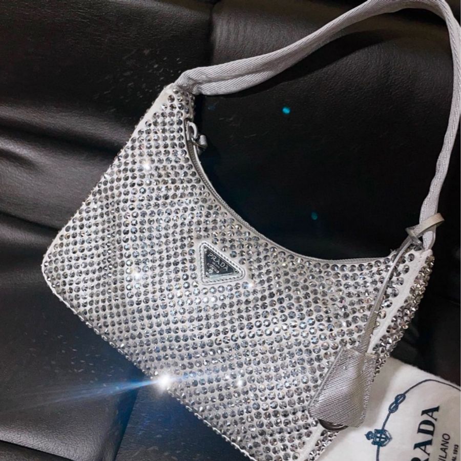 /2022限量款/ 稀有 Prada re-edition hobo 銀色滿鑽-1