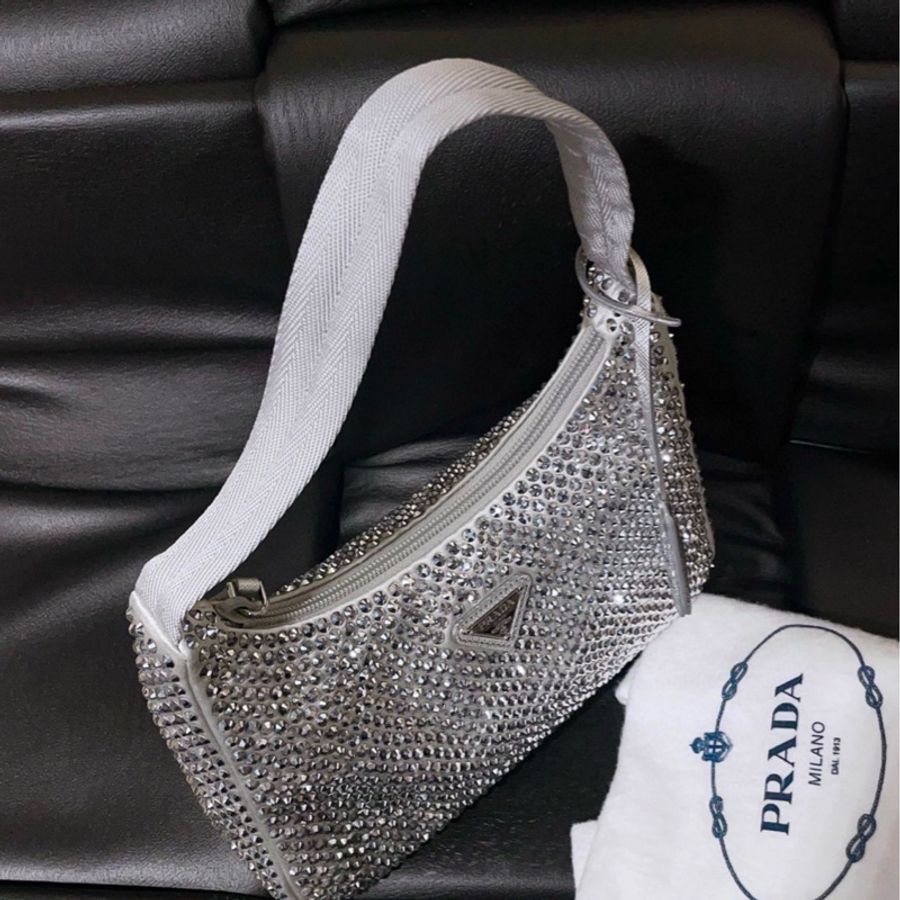 /2022限量款/ 稀有 Prada re-edition hobo 銀色滿鑽-2