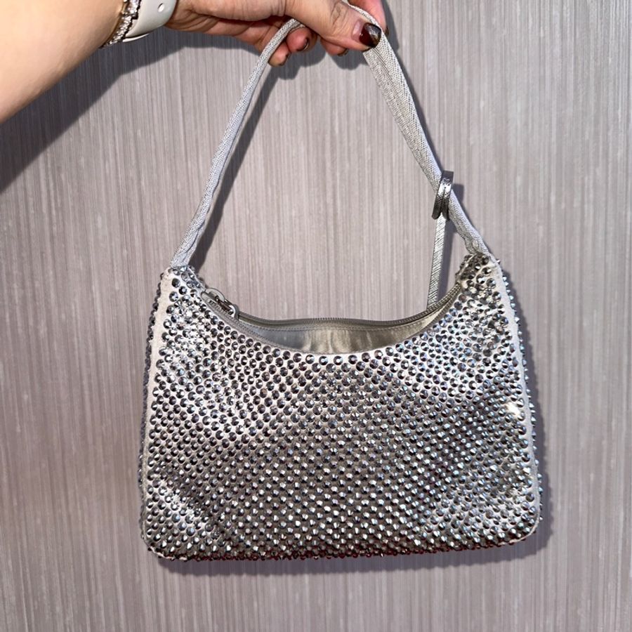 /2022限量款/ 稀有 Prada re-edition hobo 銀色滿鑽-4