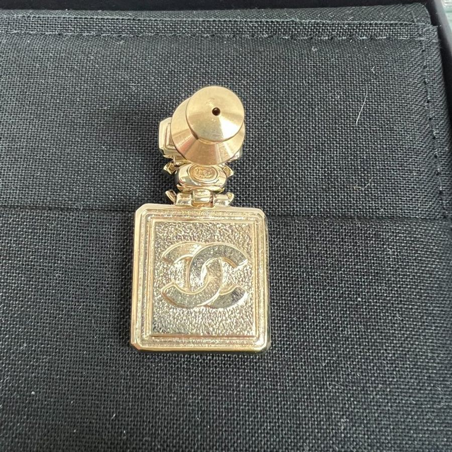 全新✨Chanel 23P 水鑽香水瓶胸針 brooch-1