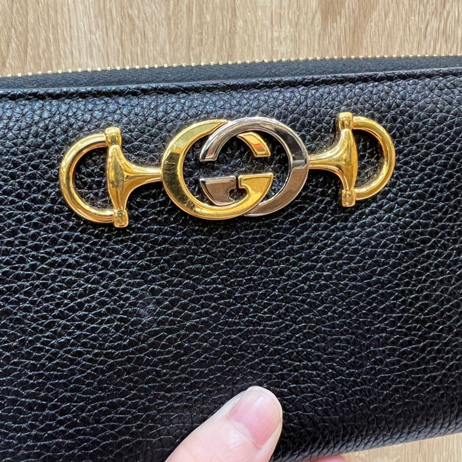 Gucci 黑牛皮金銀釦長夾-1
