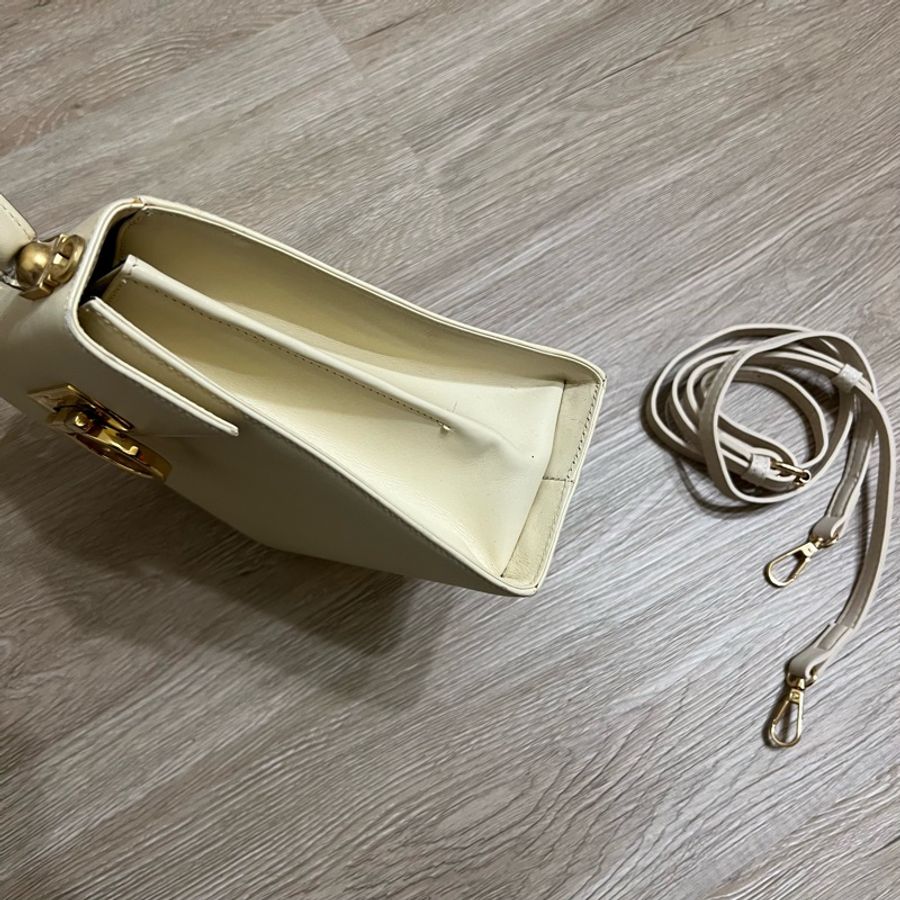 瑞奇二手精品 salvatore ferragamo 博物館包 奶白色 美品-3