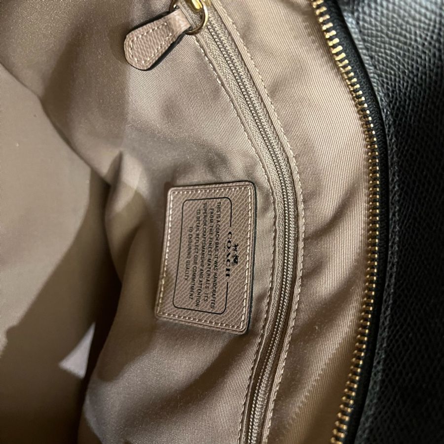 Coach 黑色防刮牛皮大托特包-11