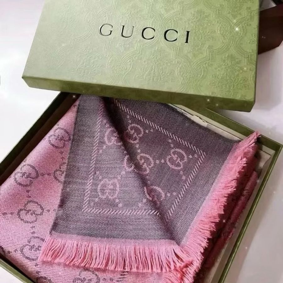 Gucci GG logo羊毛围巾 灰粉雙面圍巾 購於日本銀座Gucci專賣店-0