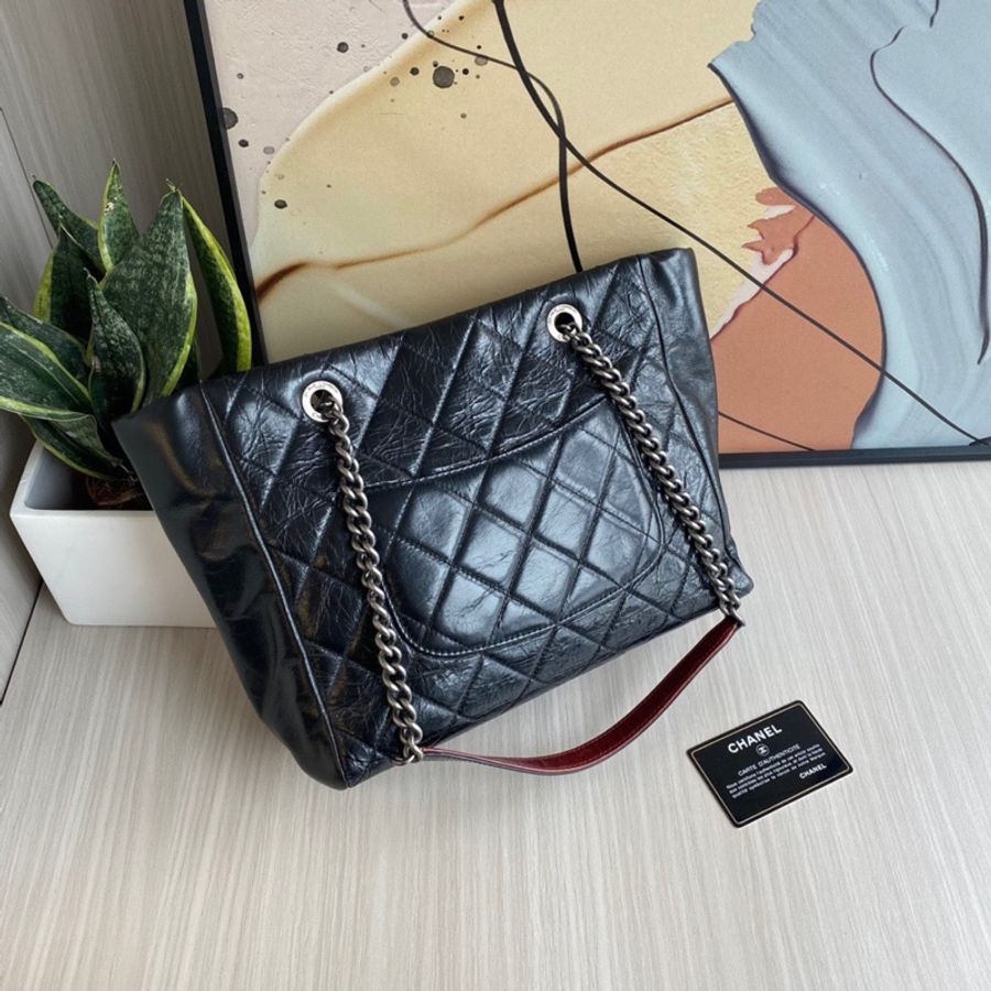 CHANEL 孟買系列tote 黑銀油蠟皮-1