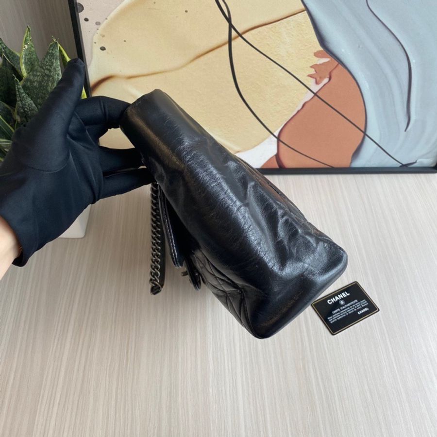 CHANEL 孟買系列tote 黑銀油蠟皮-4