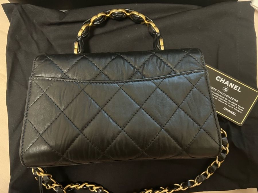 CHANEL Mini flap bag with top handle 黑色 羊皮 菱格紋單肩包 金扣 雙c手提把 黑色串皮鏈-2