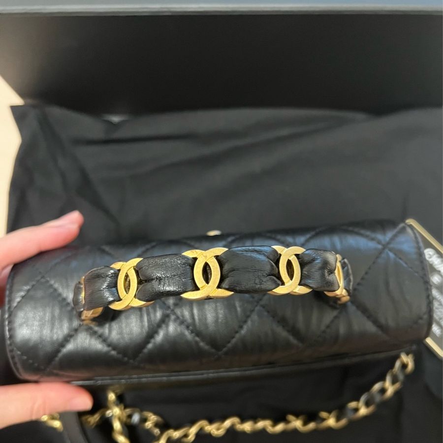 CHANEL Mini flap bag with top handle 黑色 羊皮 菱格紋單肩包 金扣 雙c手提把 黑色串皮鏈-3