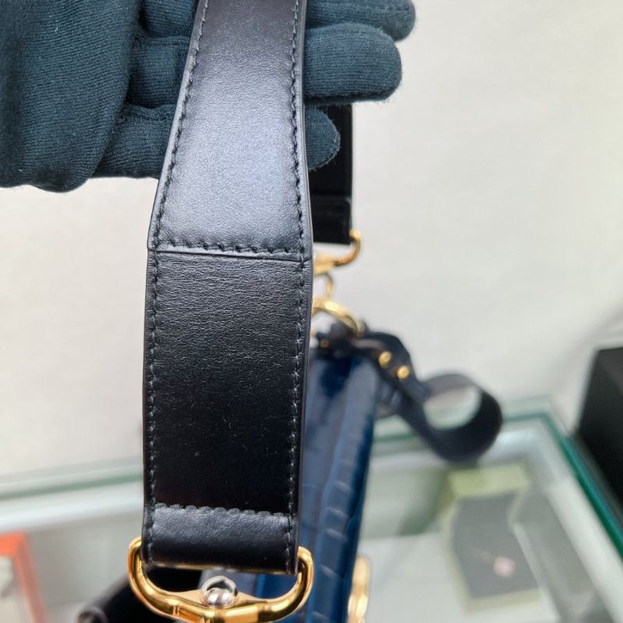 Chloe c bag 深藍色鱷魚紋肩背包-11