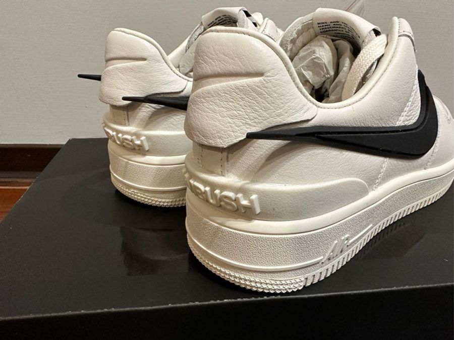 Nike x AMBUSH 正品全新白鞋黑勾款 US10.5-3