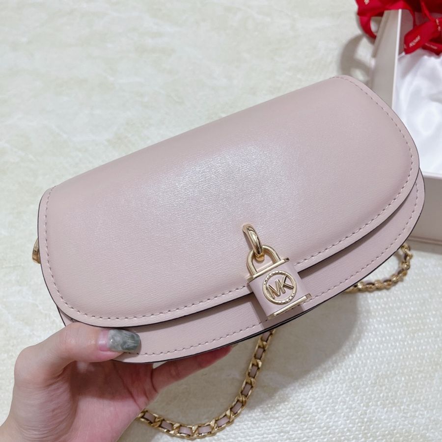 MICHAEL KORS Mila 愛心鎖頭鍊帶小型肩背包 七夕限定系列-6