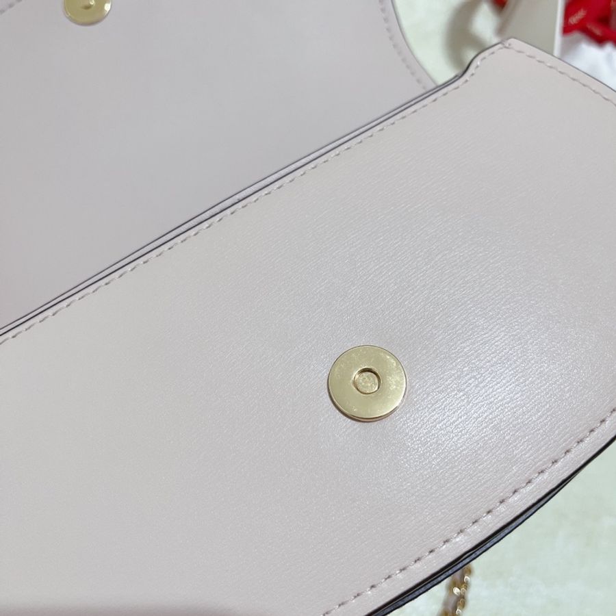 MICHAEL KORS Mila 愛心鎖頭鍊帶小型肩背包 七夕限定系列-37