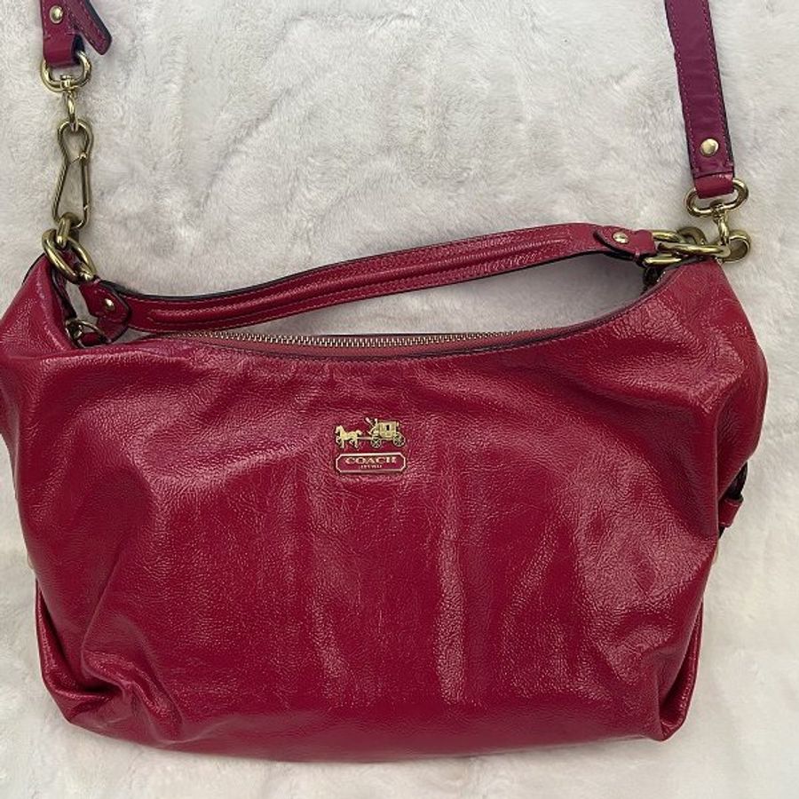 二手正品 COACH 桃紅色漆皮 斜背包 側背包 肩背包-1