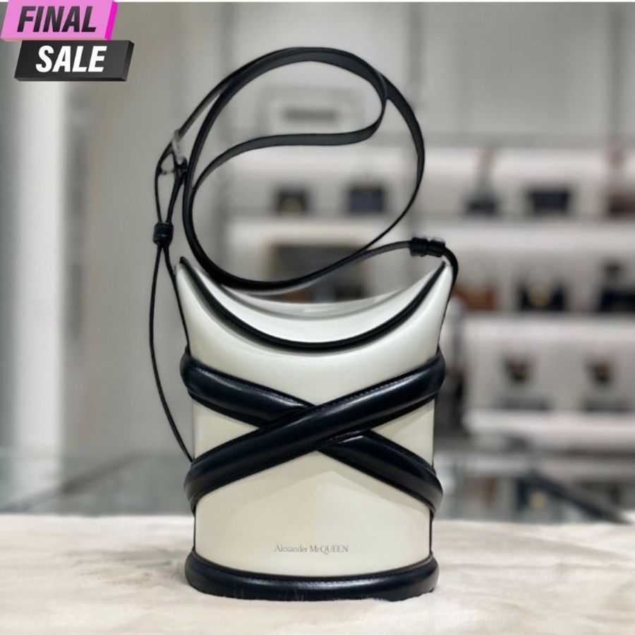 Alexander McQueen 小款小牛皮 The Curve 包 黑/白色【促銷品】-0