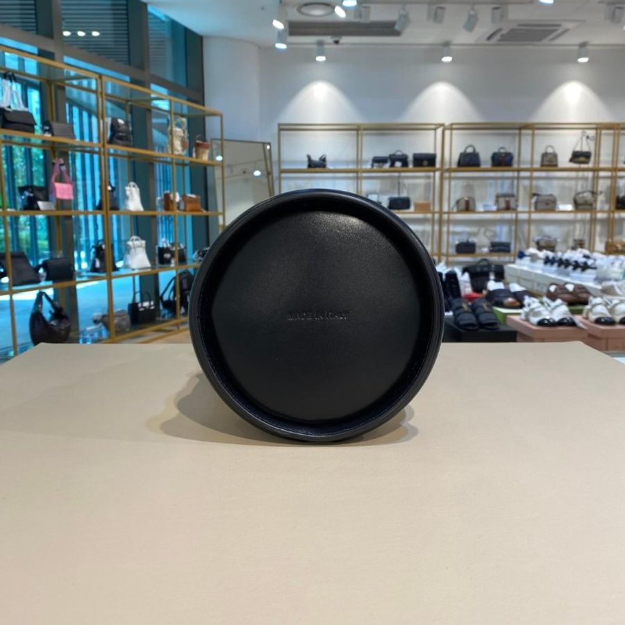 Alexander McQueen 小款小牛皮 The Curve 包 黑/白色【促銷品】-7