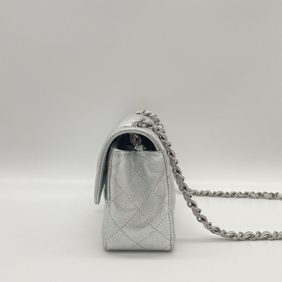 CHANEL牛皮銀色COCO 20-5