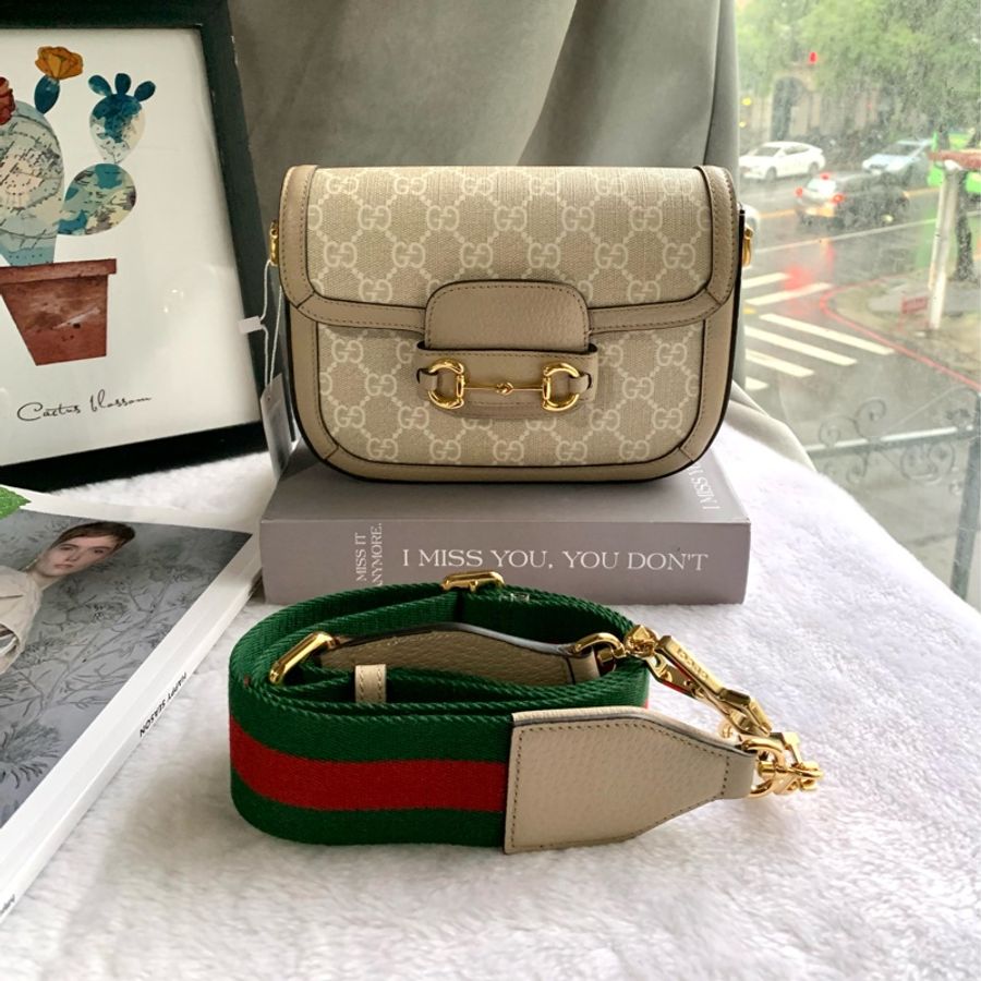 GUCCI Horsebit 1955 GG Supreme帆布迷你馬鞍包(燕麥色)-0