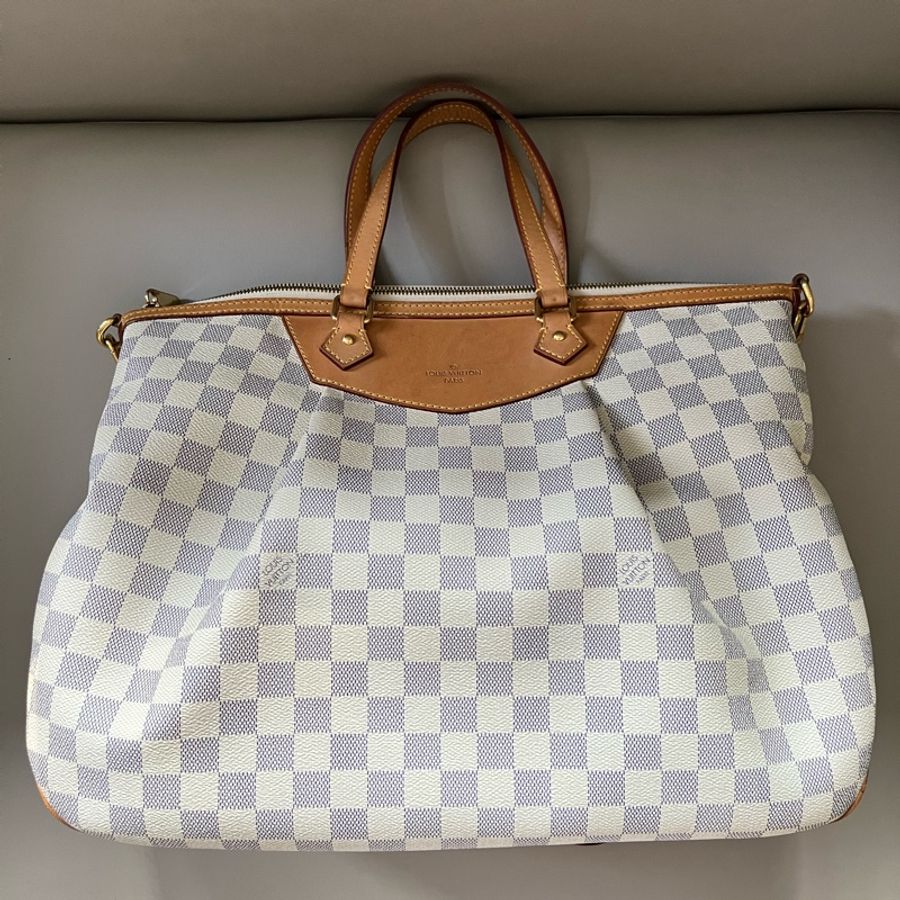 LV 白色棋盤格三用包-2