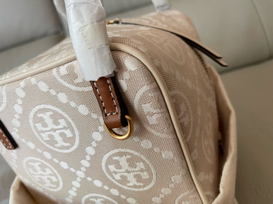 🇺🇸TB/TORY Burch   專櫃緹花骰子包T MONOGRAM 方形包-1