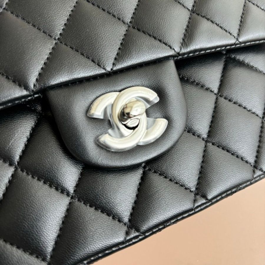 ::CHANEL:: 芯片款 羊皮黑銀 COCO 25-1