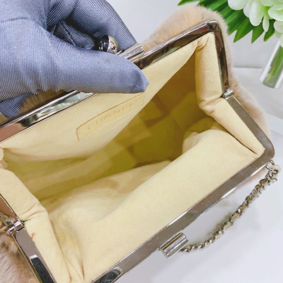 Chanel香奈兒兔毛晚宴包手拿包肩背斜挎包-3