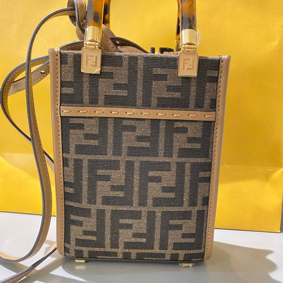 FENDI 老花迷你sunshine-2