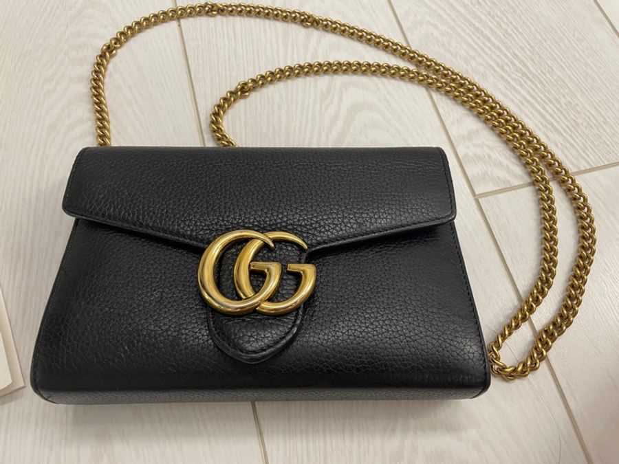 【GUCCI 古馳】經典雙G LOGO黑色 荔枝紋牛皮壓紋 金鍊斜肩 單肩包-0