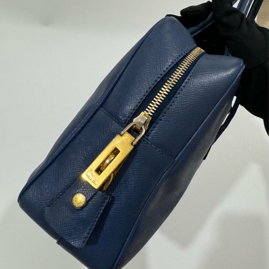 Prada saffiano bag💙-10