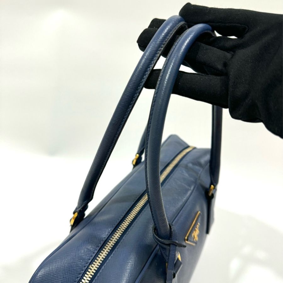 Prada saffiano bag💙-13
