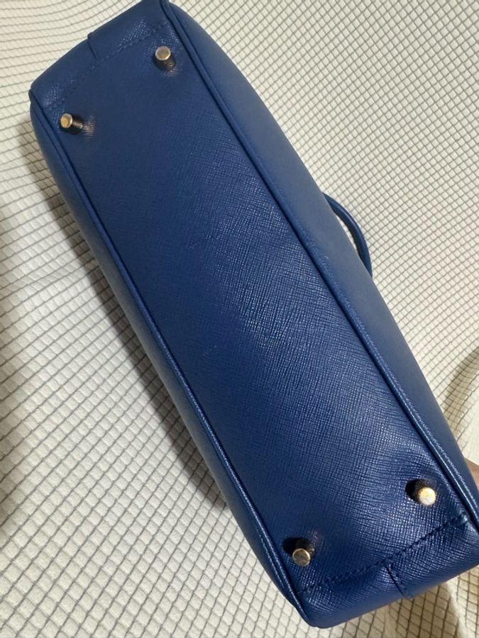 Prada saffiano bag💙-3