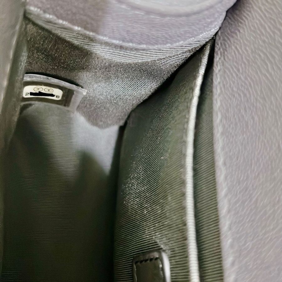 CHANEL 粒紋牛皮BOY 20cm-9