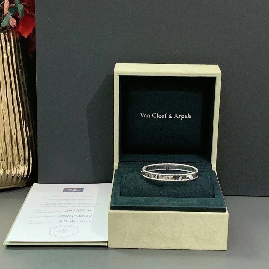 Van Cleef & Arpels梵克雅寶萬花筒簽名版白金手鐲s碼 2020年購入-0