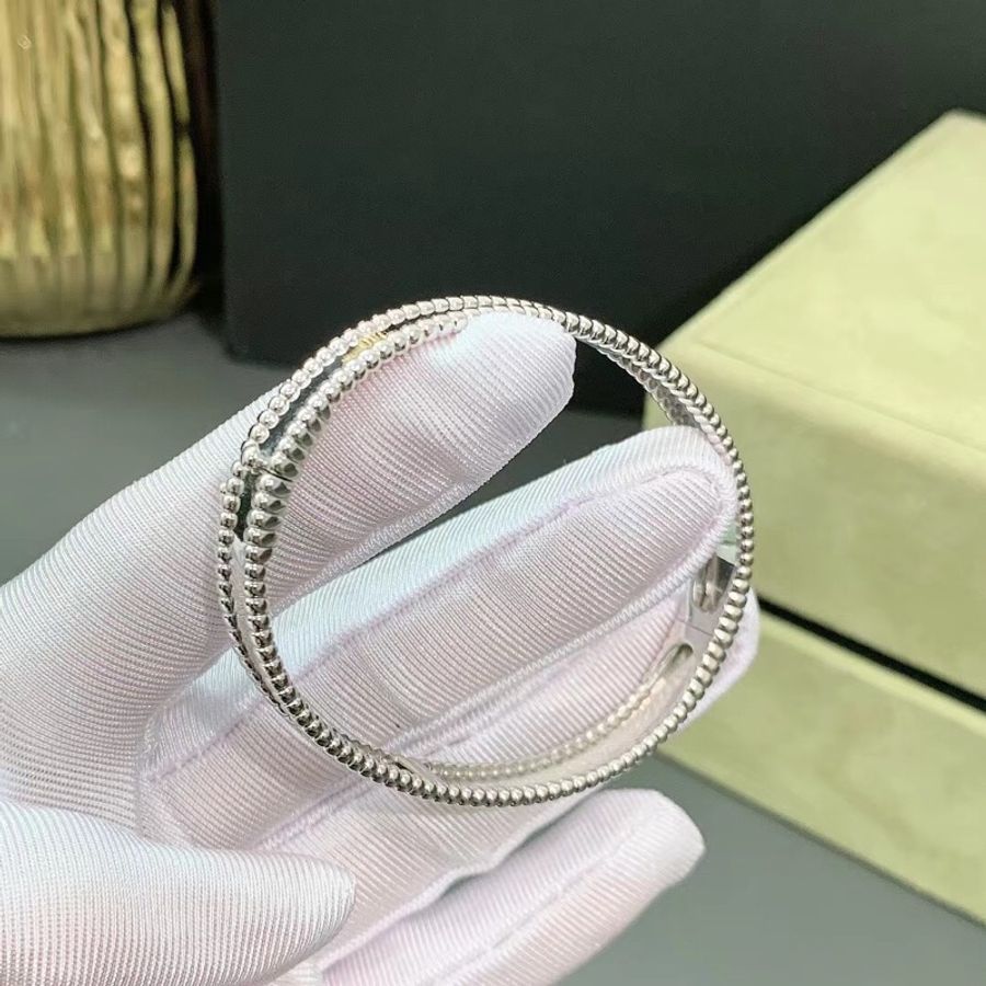 Van Cleef & Arpels梵克雅寶萬花筒簽名版白金手鐲s碼 2020年購入-6