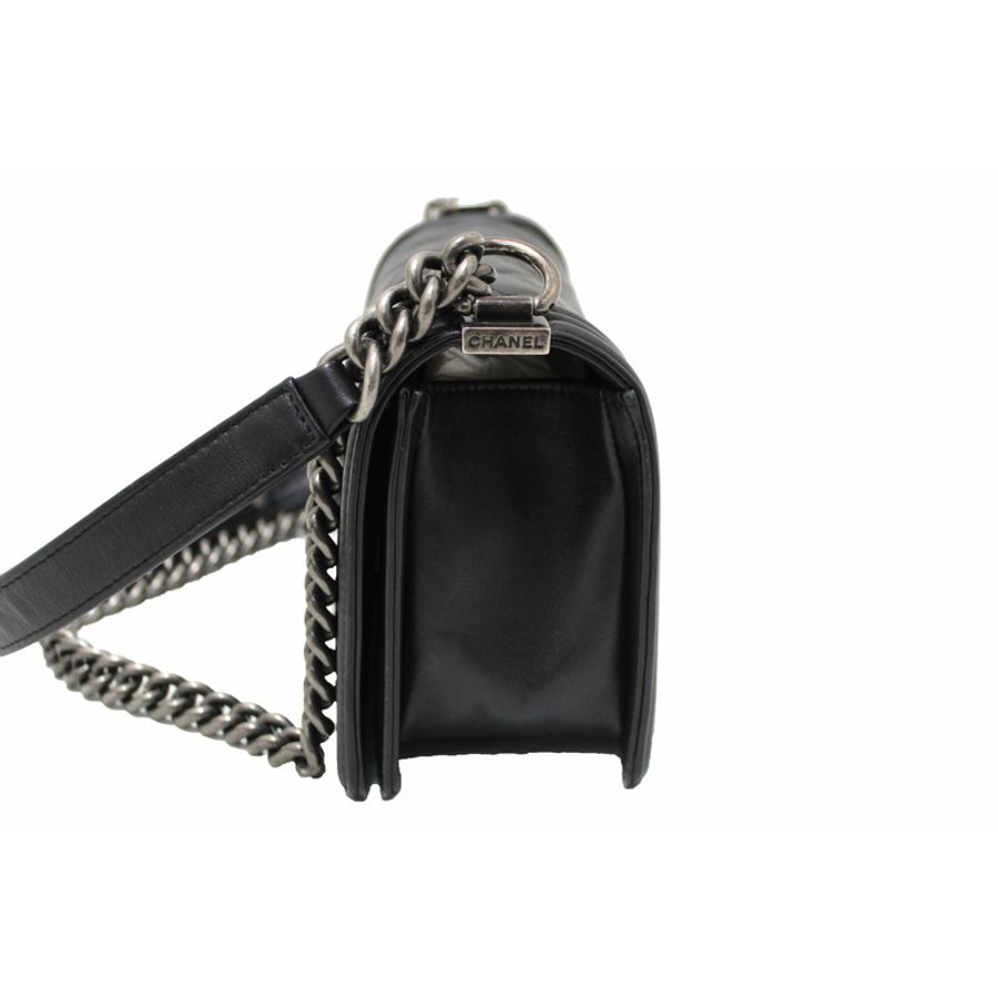 Chanel Black Quilted Calfskin Old Medium Boy Shoulder Bag-6