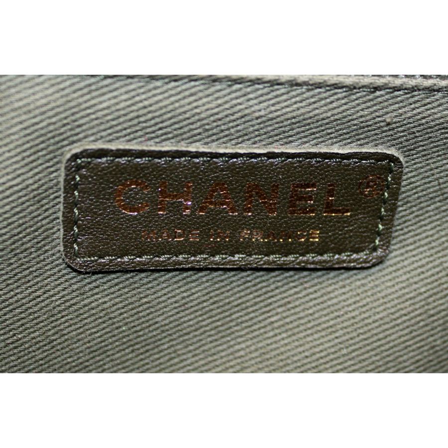 Chanel Black Quilted Caviar Leather New Medium Boy Shoulder Bag-25