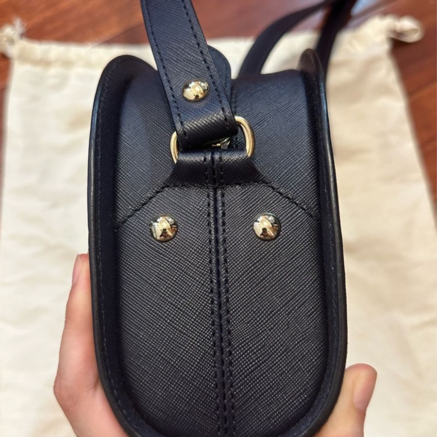 A.P.C. 壓花皮革半月包 藍黑色Demi Lune Bag-3
