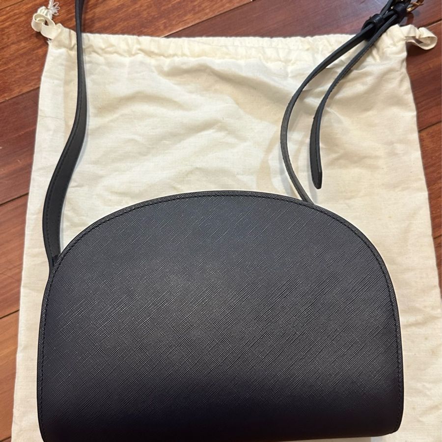 A.P.C. 壓花皮革半月包 藍黑色Demi Lune Bag-7