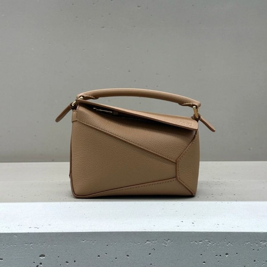 Loewe mini puzzle edge 新款沙色-1