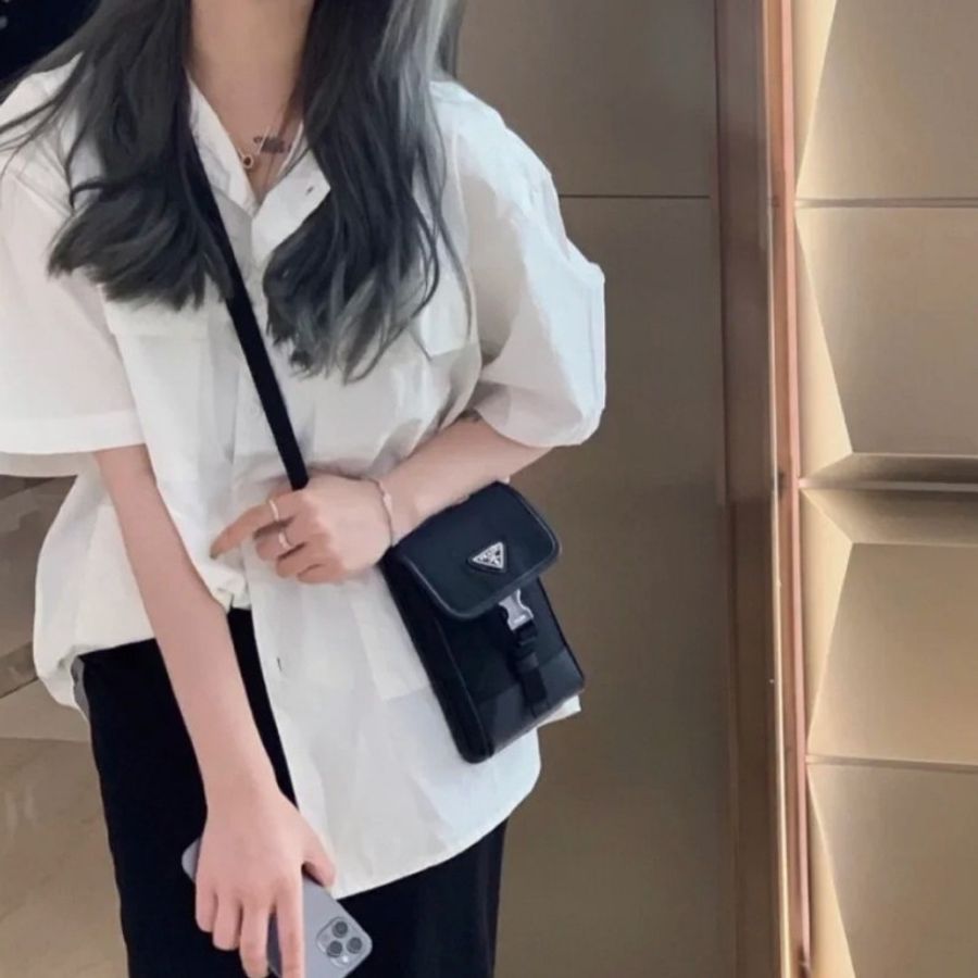 PRADA 普拉達 三角標Logo尼龍拼皮革單釦手機包-8
