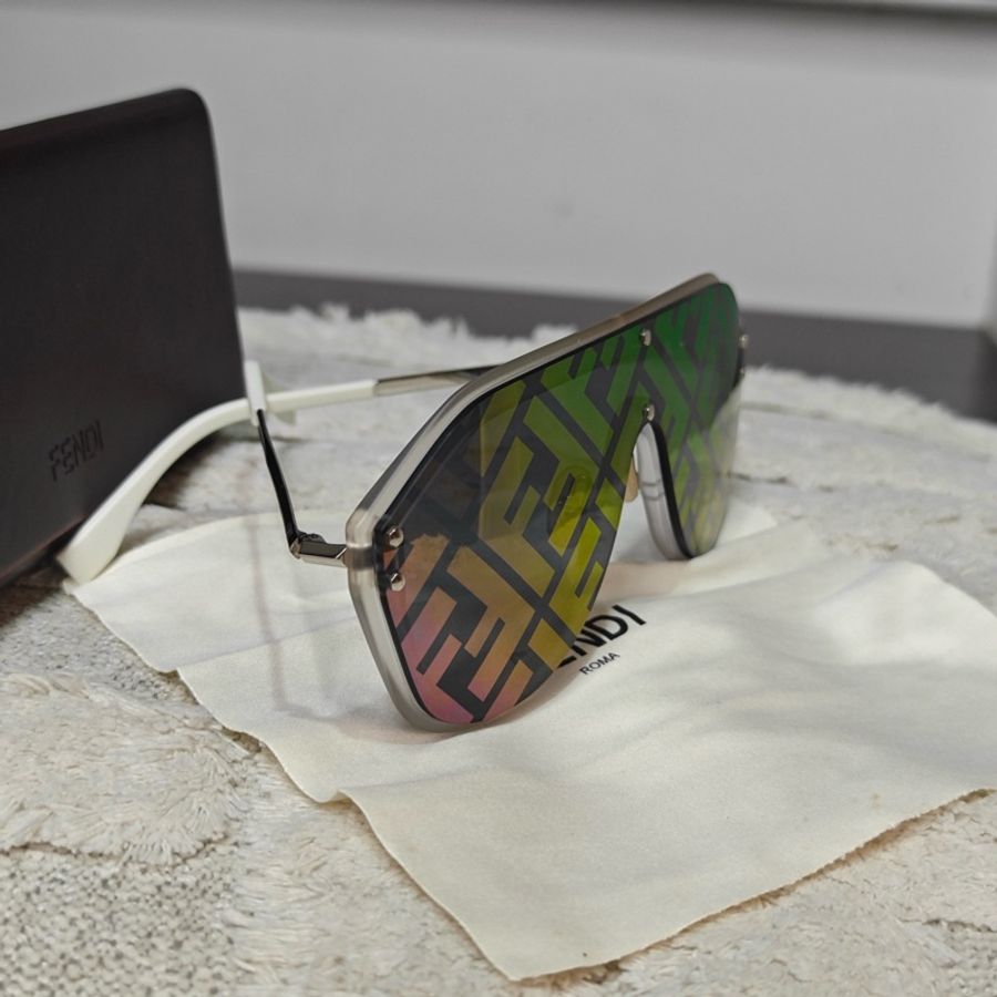 Fendi 秀款墨鏡-2