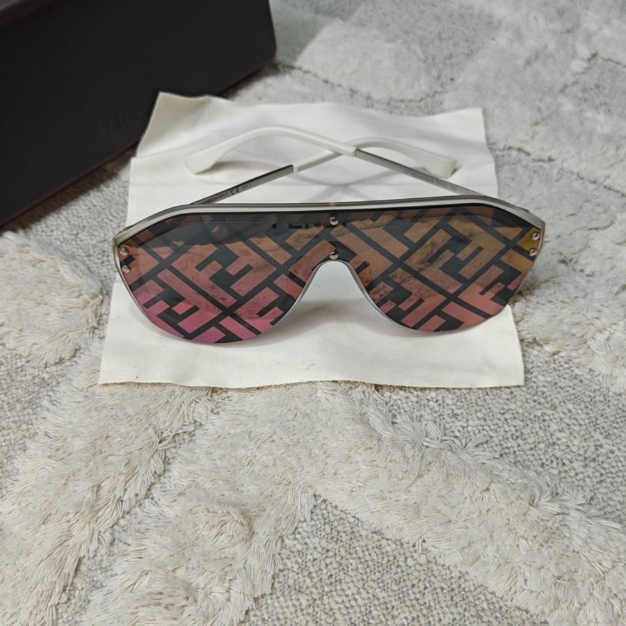 Fendi 秀款墨鏡-13