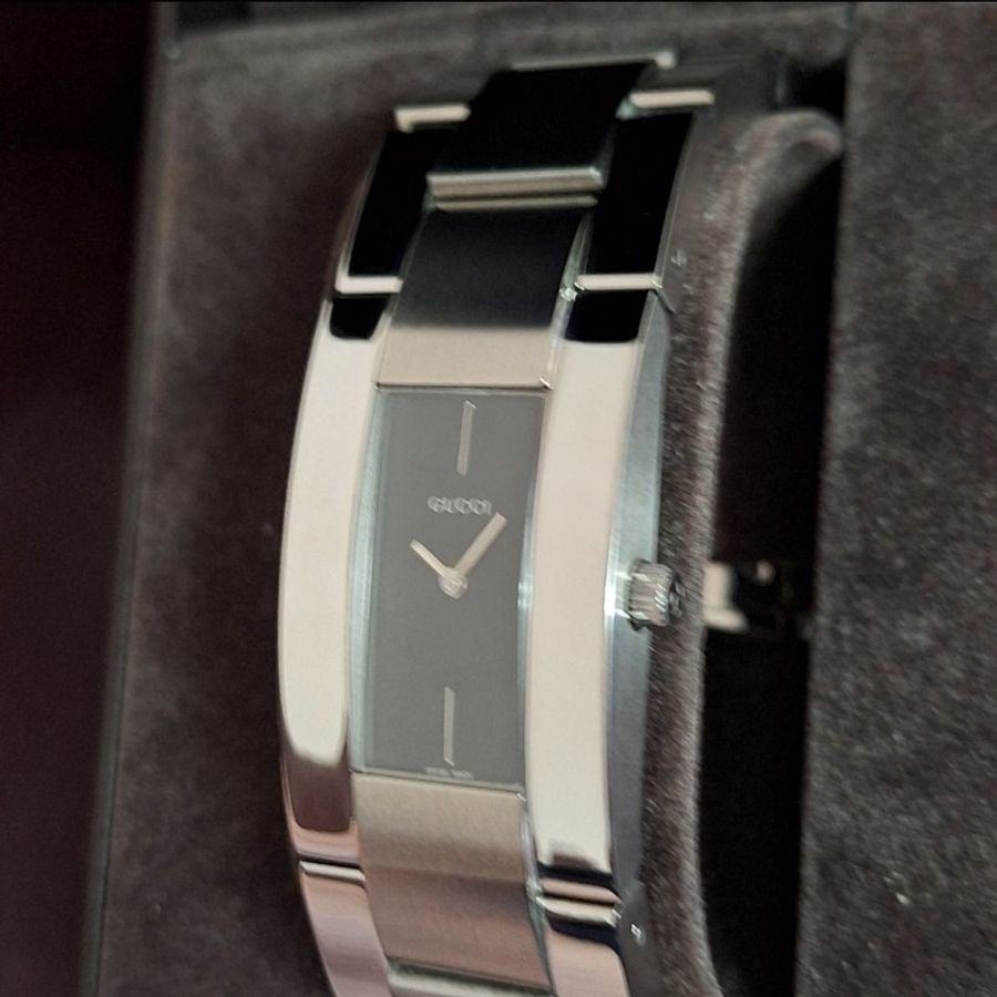 Gucci 4600 M 黑色腕錶-1