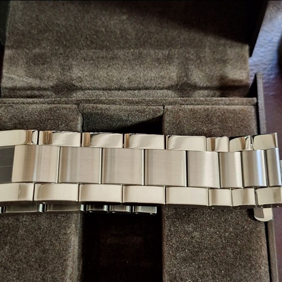 Gucci 4600 M 黑色腕錶-7