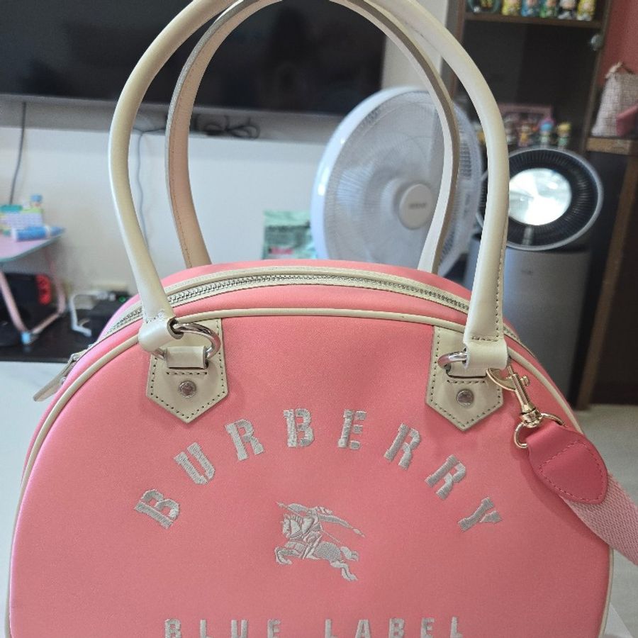Burberry粉紅色保齡球包-5