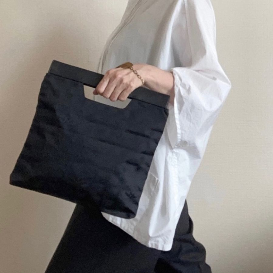 Chanel Travel Line 手提袋-1