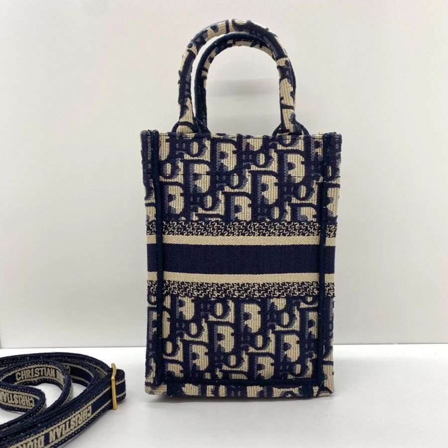 Dior Book Tote mini 竪版手機包-1