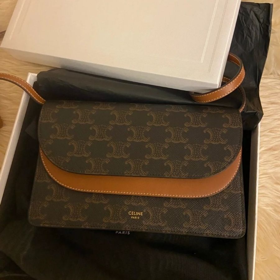 CELINE TRIOMPHE 老花信封式斜背包(-0